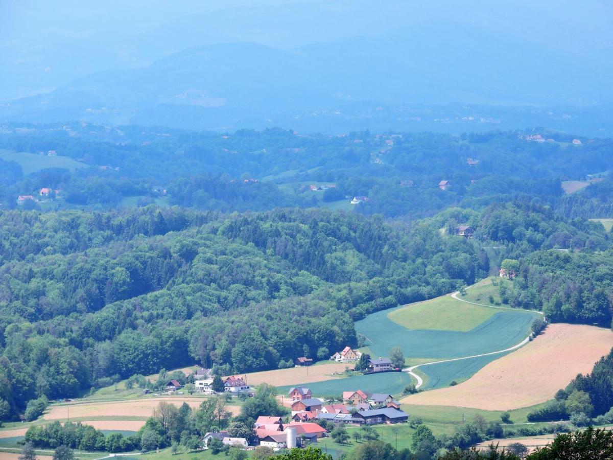 Gaestezimmer Klopfer Sankt Johann im Saggautal Esterno foto