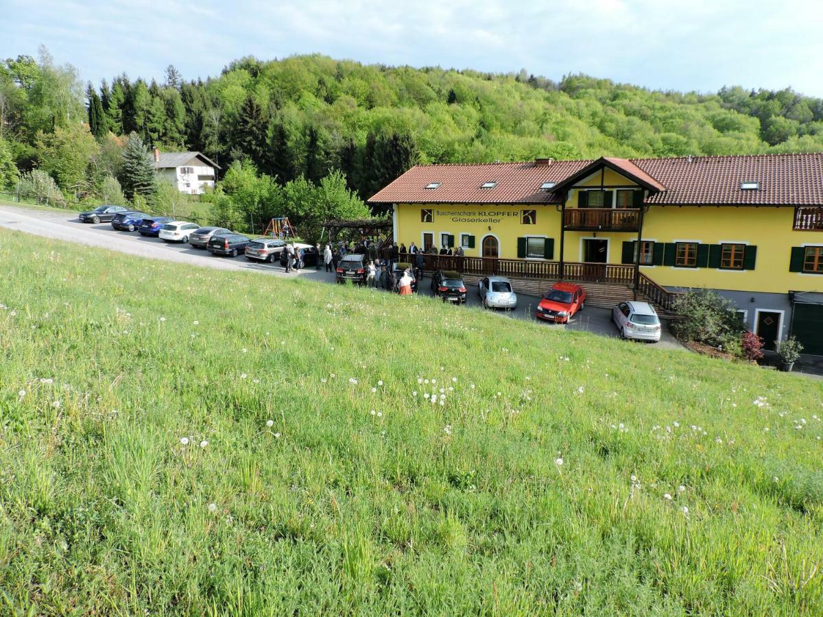 Gaestezimmer Klopfer Sankt Johann im Saggautal Esterno foto